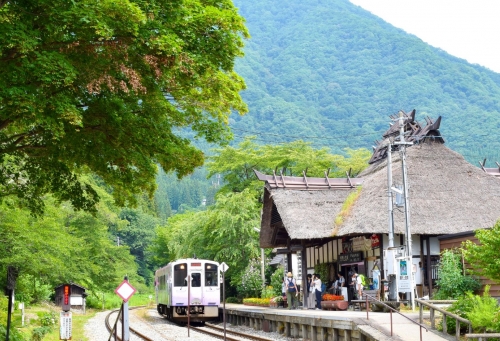 絶景体験！紅葉の『あだたら山ロープウェイ』＆ローカル線の旅、会津鉄道に乗ろう！