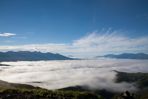 標高1925ｍの車山山頂から見渡す360度のパノラマ『スカイテラス』ニッコウキスゲの群生地『霧ヶ峰』と『車山ハイキング』