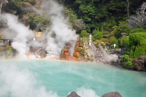 スカイマークと阪九フェリーで行く！のんびり大分名所めぐりの旅♨  大人気！別府温泉「杉乃井ホテル」に宿泊♪ 7つの地獄を巡る「べっぷ地獄めぐり」と 豊かな自然と湯けむりが調和する「湯布院」散策