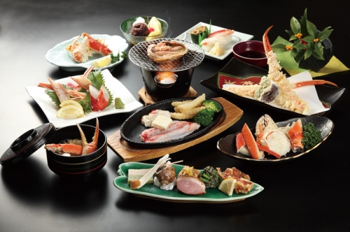 冬の味覚!!蟹づくし料理と日本屈指パワースポット御岩神社参拝&海産物ショッピング