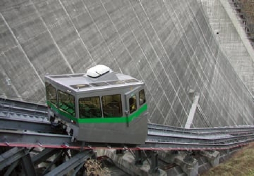 春の大人の社会科見学！大迫力『宮ヶ瀬ダム観光放流』!＆ご当地パン「オギノパン工場見学」